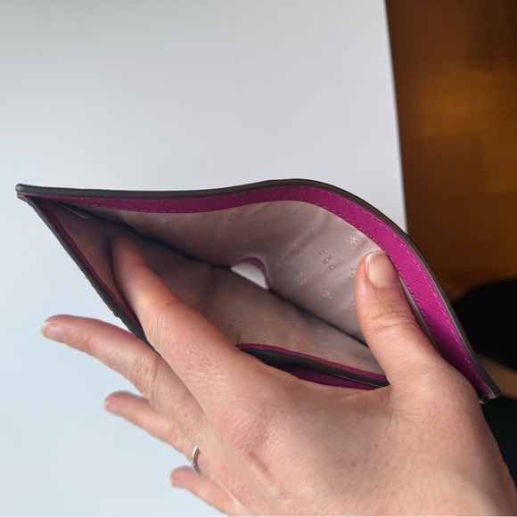 Tory Burch Emerson Mini Wallet NWT Prickly Pear - Picture 4 of 5